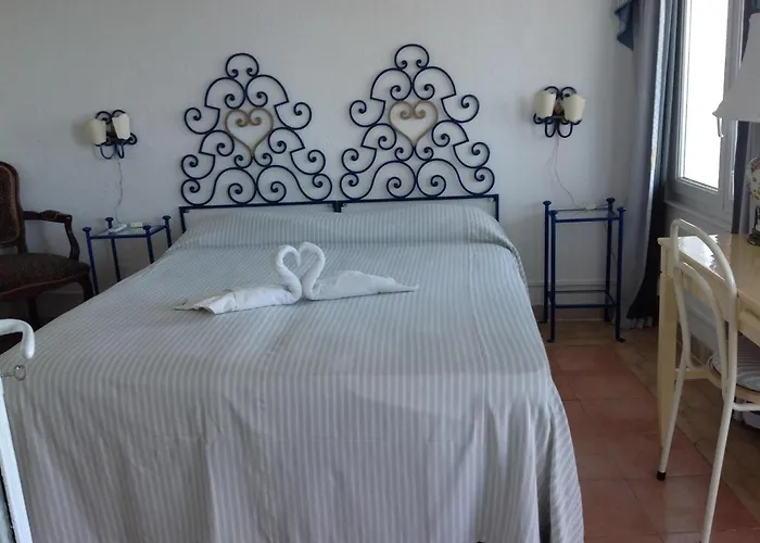 La Guardia Bed & Breakfast 3*