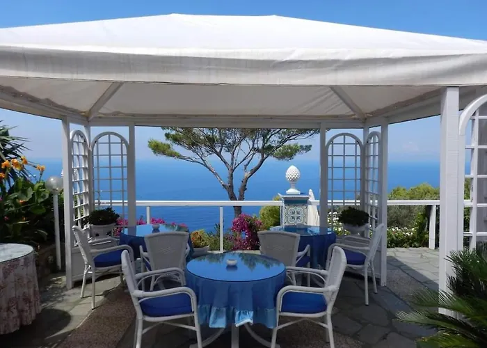 Bed & Breakfast La Guardia 3*